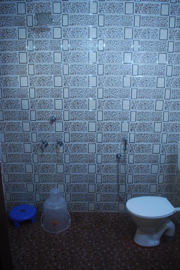 Hotel Jebasakthy Канниякумари Экстерьер фото