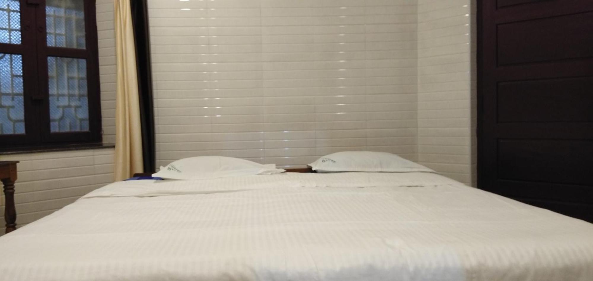 Hotel Jebasakthy Канниякумари Экстерьер фото